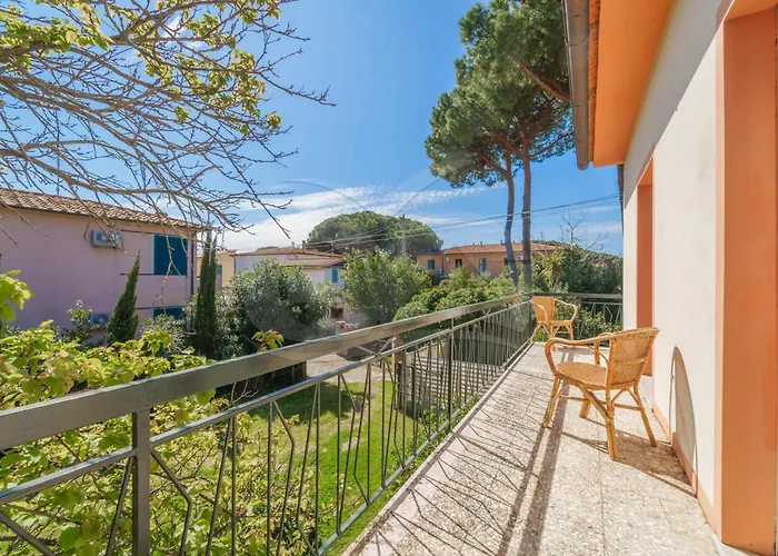 Nella * Marina di Campo